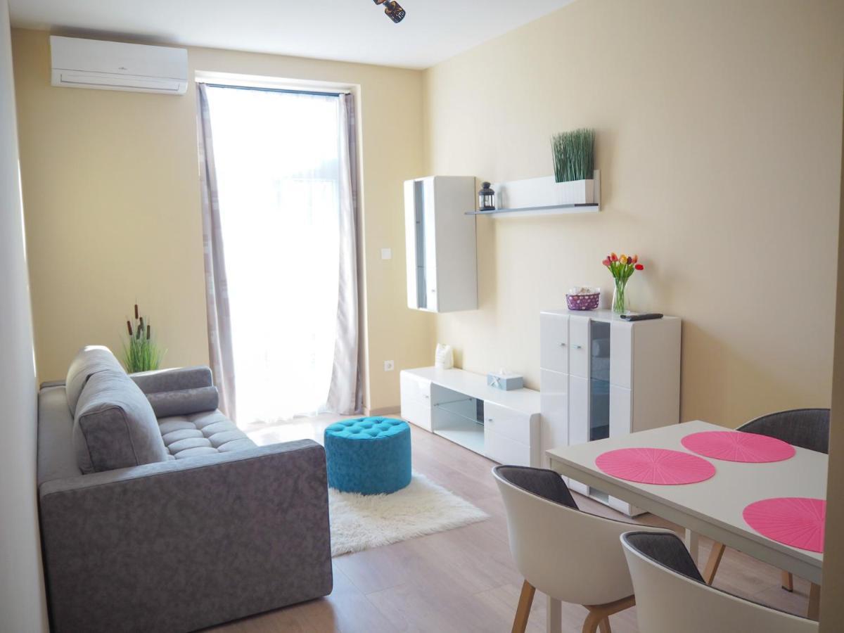 Holiday Apartmanhaz Harkany Exterior photo
